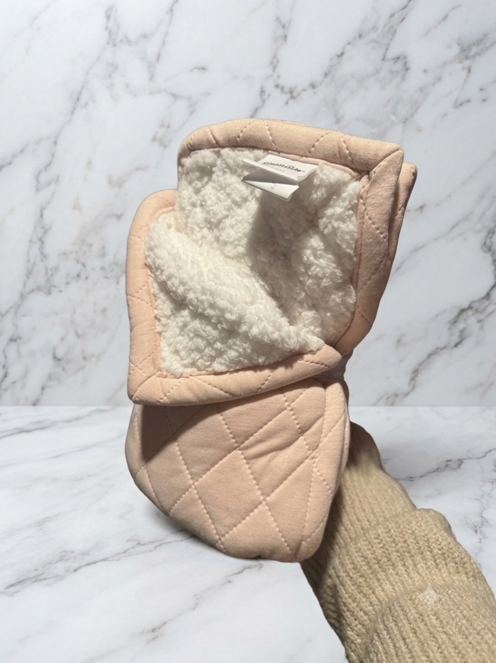 Room essentials Plush Quilted Pink blanket - Cozy Lined new